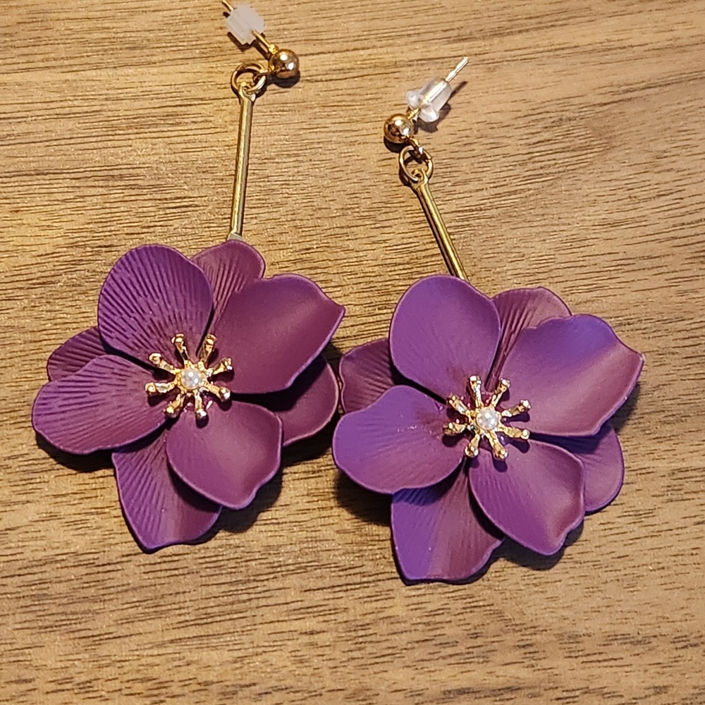 Purple Flower Drop Earrings Gold Tone Bar Floral Statement Dangle Whimsical 2.5"